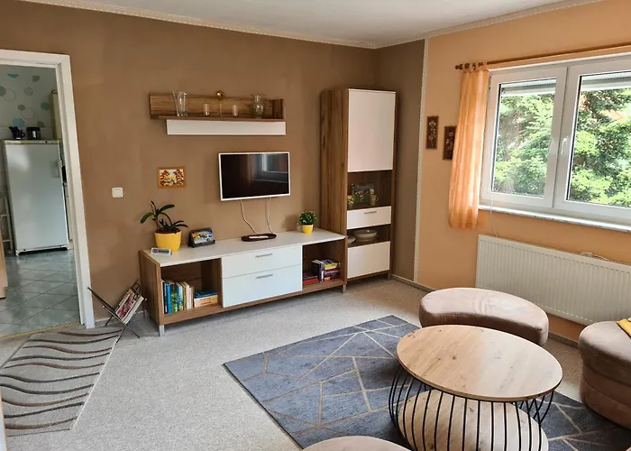 Beatrice Apartment *